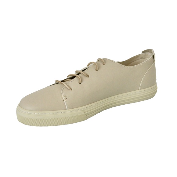 NIB GUCCI LEATHER  MENS LOW TOP SNEAKERS - Picture 1 of 7